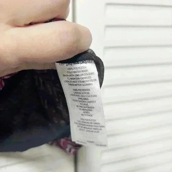 French Connection Purple Geometric Sheer Chiffon Sleeveless Blouse Size 4 - Picture 5 of 7